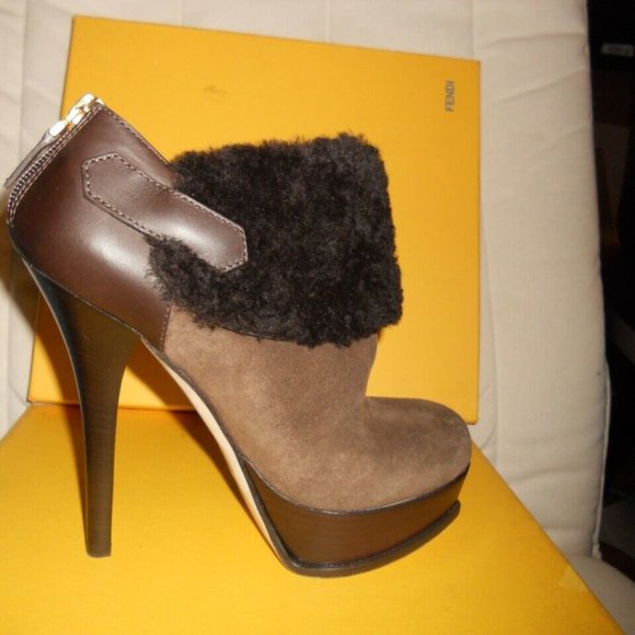 FENDI Fendista Shearling Fur Brown Suede Buckle Platform Ankle Boots - Picture 7 of 12